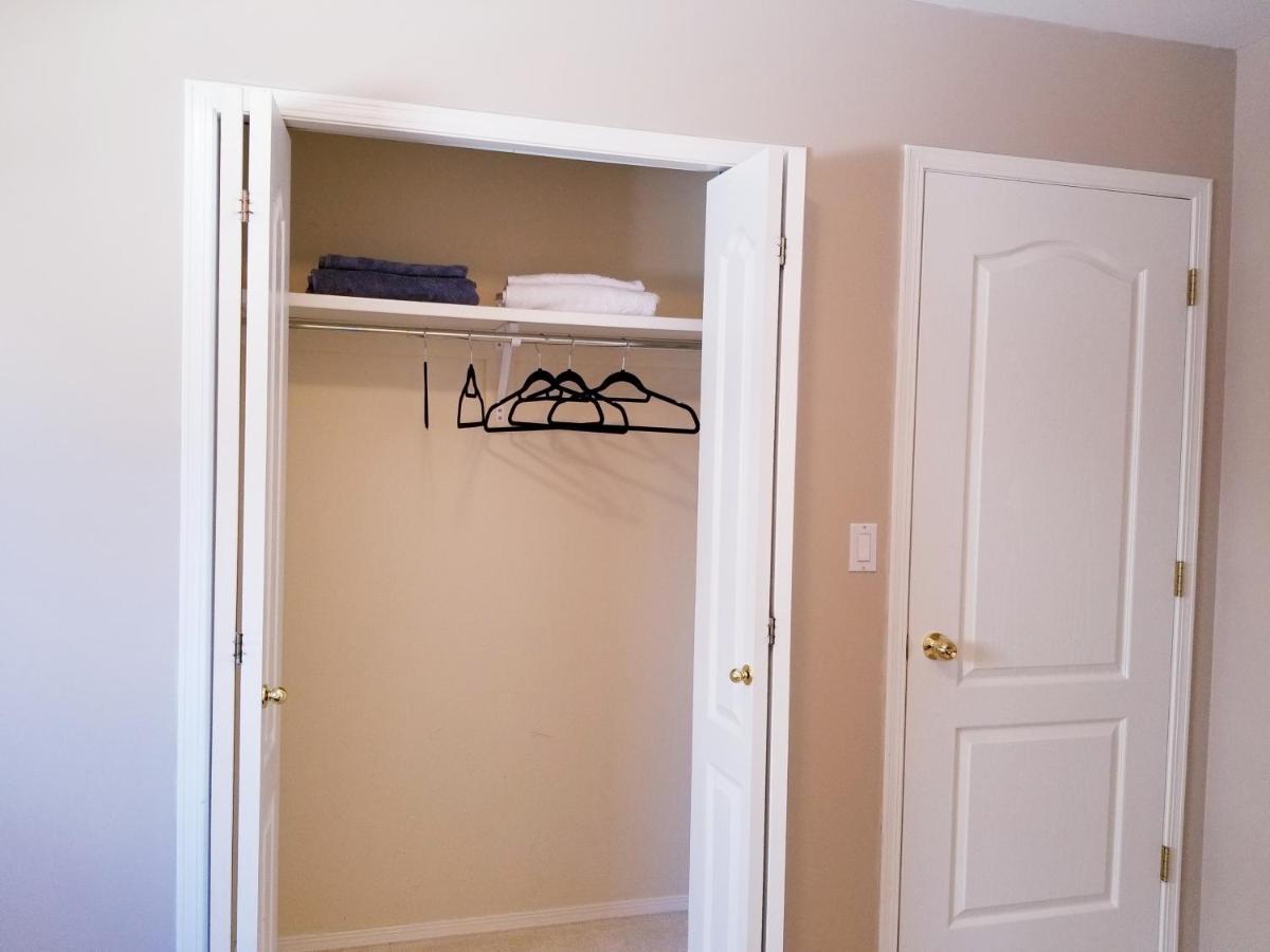 Saskatoon Lashyn Cove Homestay Luaran gambar