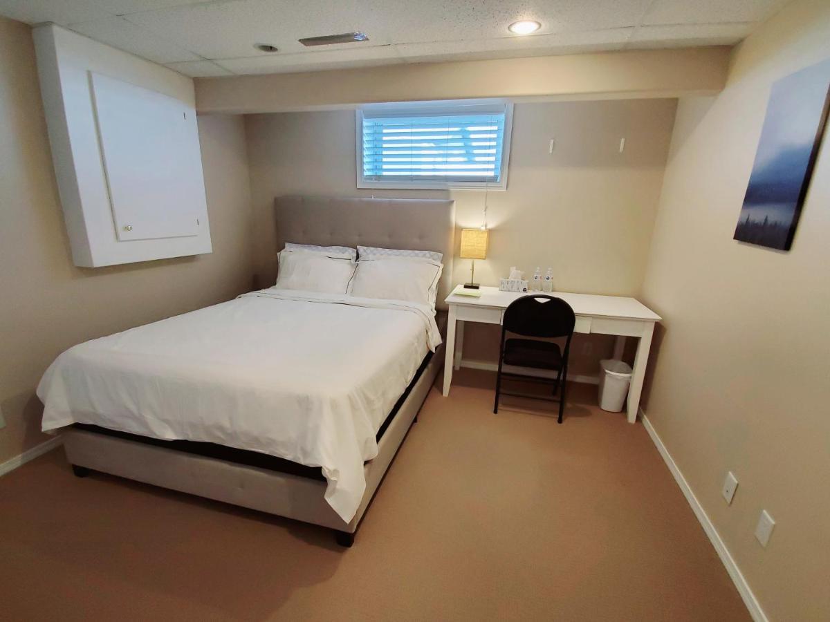 Saskatoon Lashyn Cove Homestay Luaran gambar