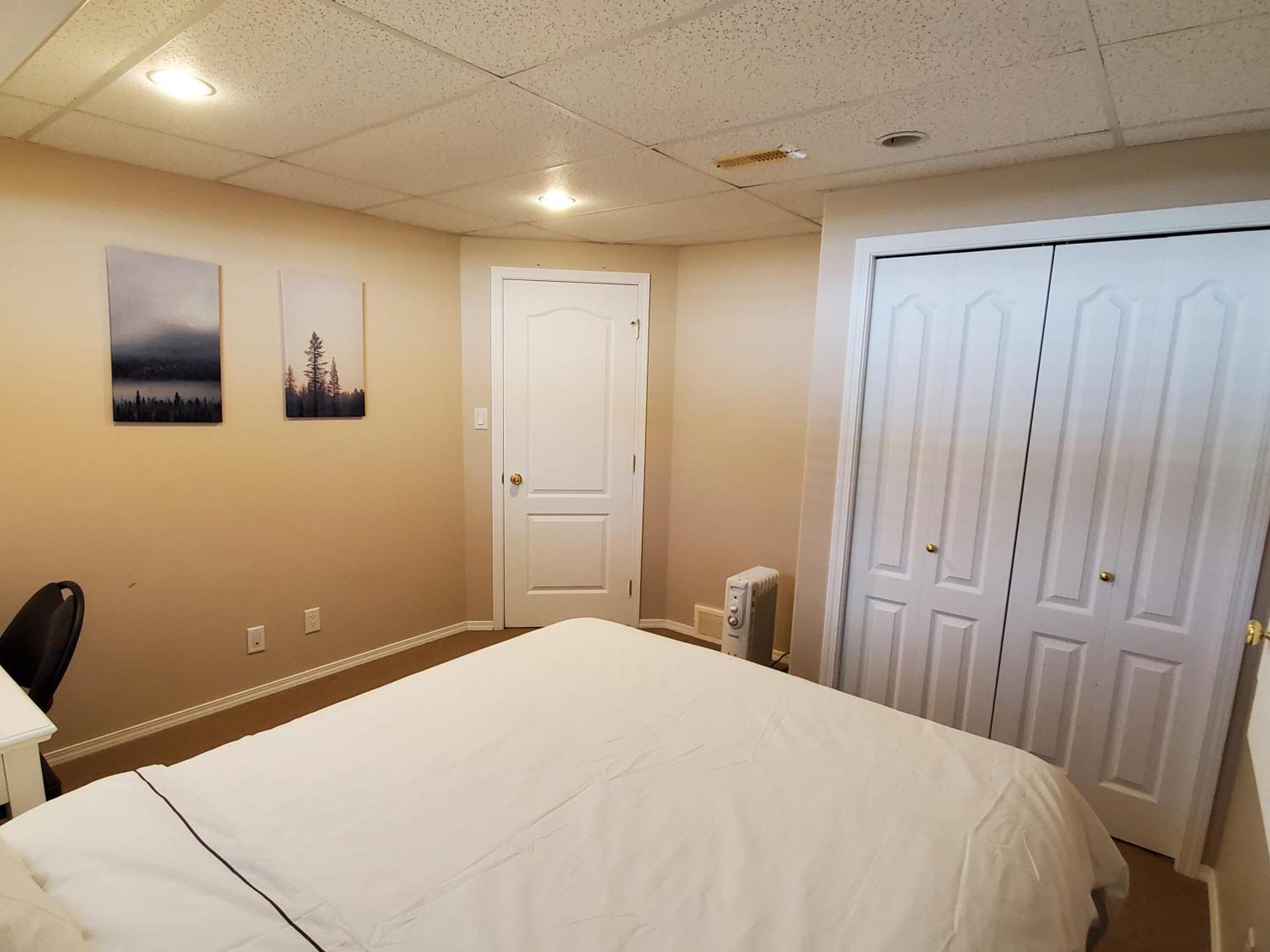 Saskatoon Lashyn Cove Homestay Luaran gambar