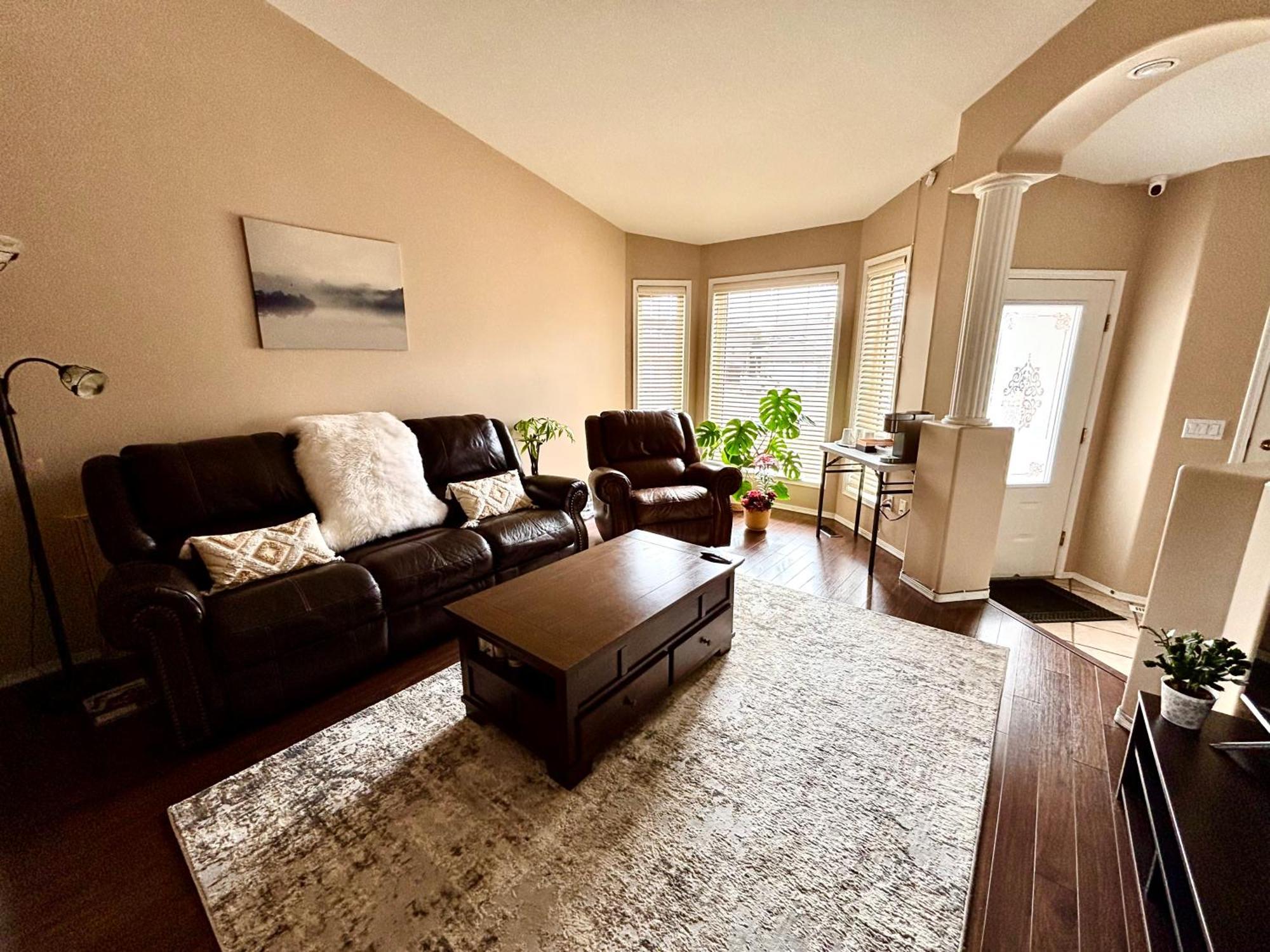 Saskatoon Lashyn Cove Homestay Luaran gambar
