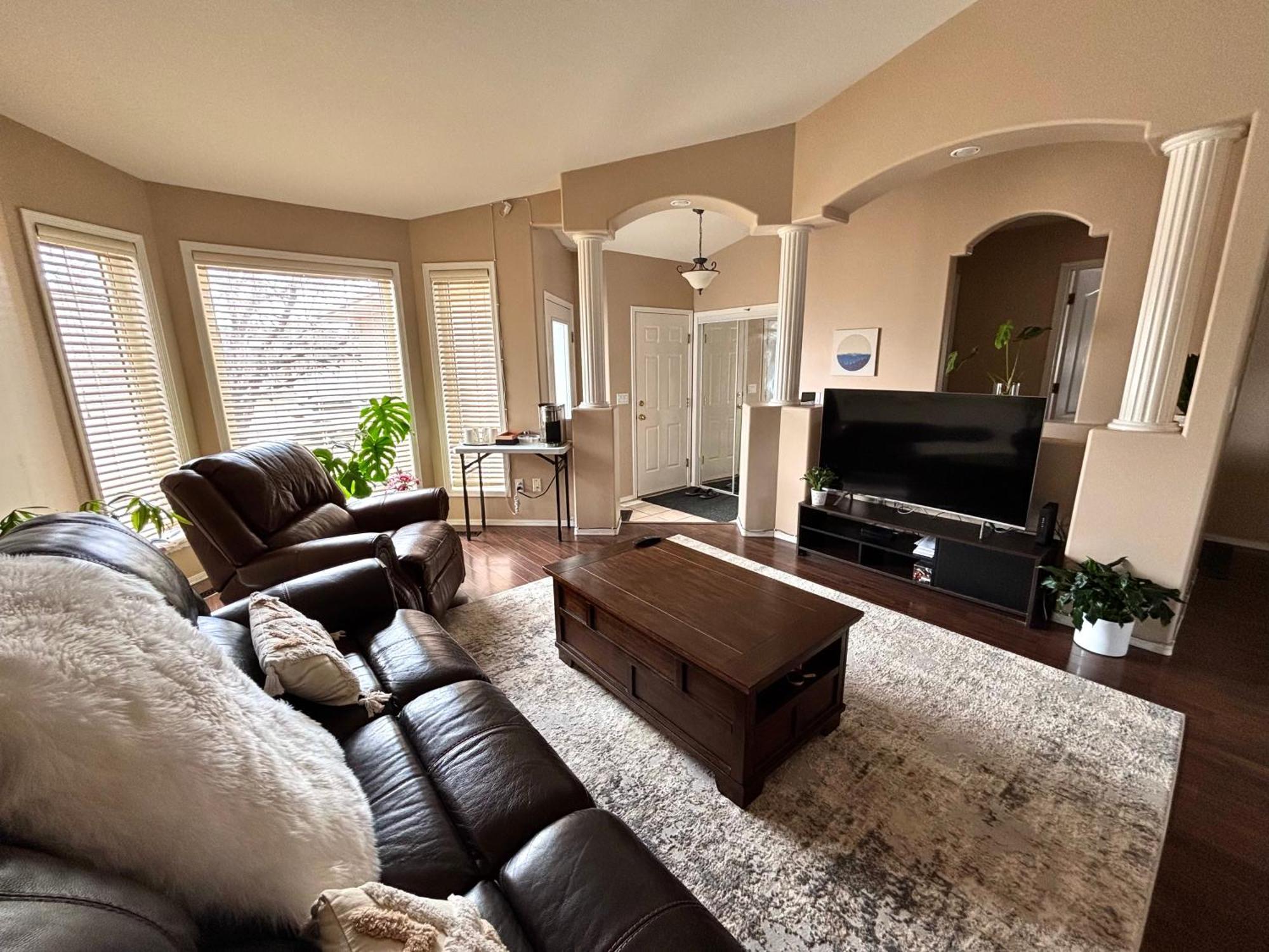 Saskatoon Lashyn Cove Homestay Luaran gambar