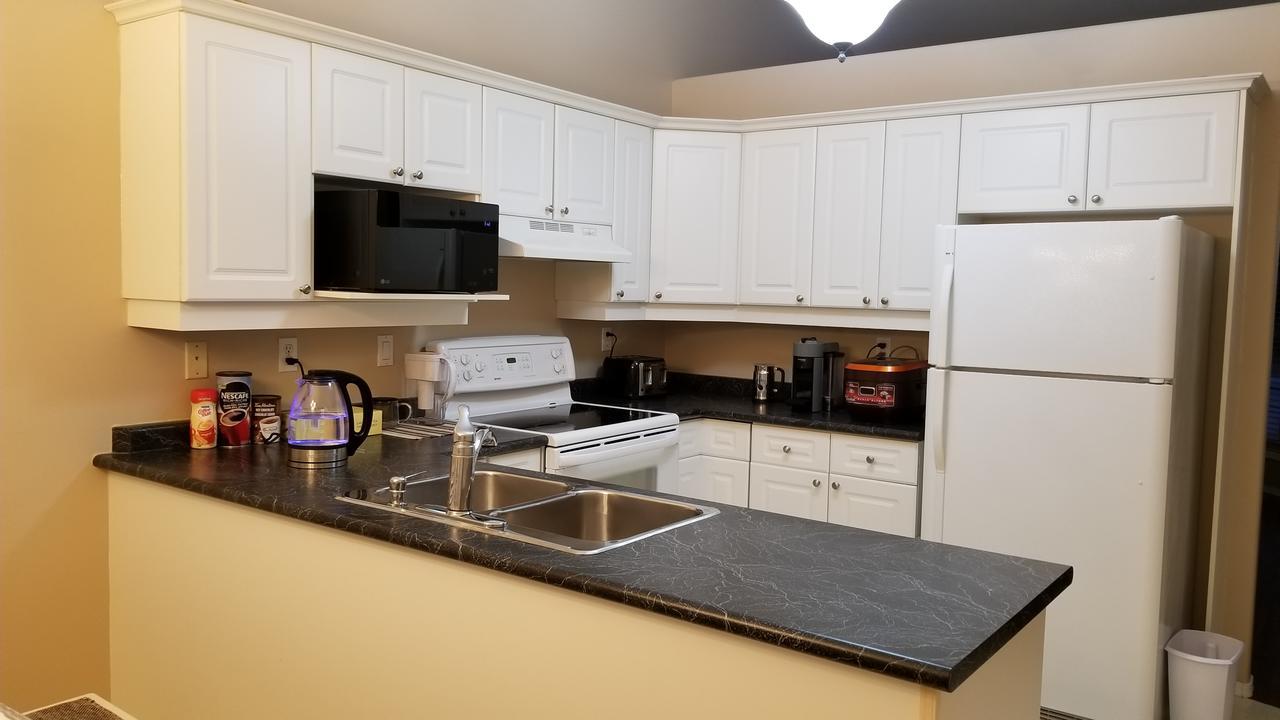 Saskatoon Lashyn Cove Homestay Luaran gambar
